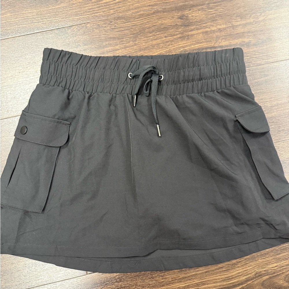 NWT Santiny Cargo Hiking Skort - Size M -‎ Black Quick-Dry Athletic Skirt